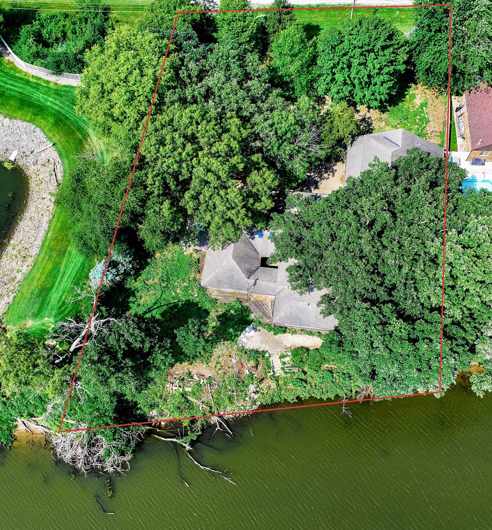 2351 River Road Kankakee, IL 60901 - Photo 114 of 122 an aerial view of residential house with outdoor space and trees all around