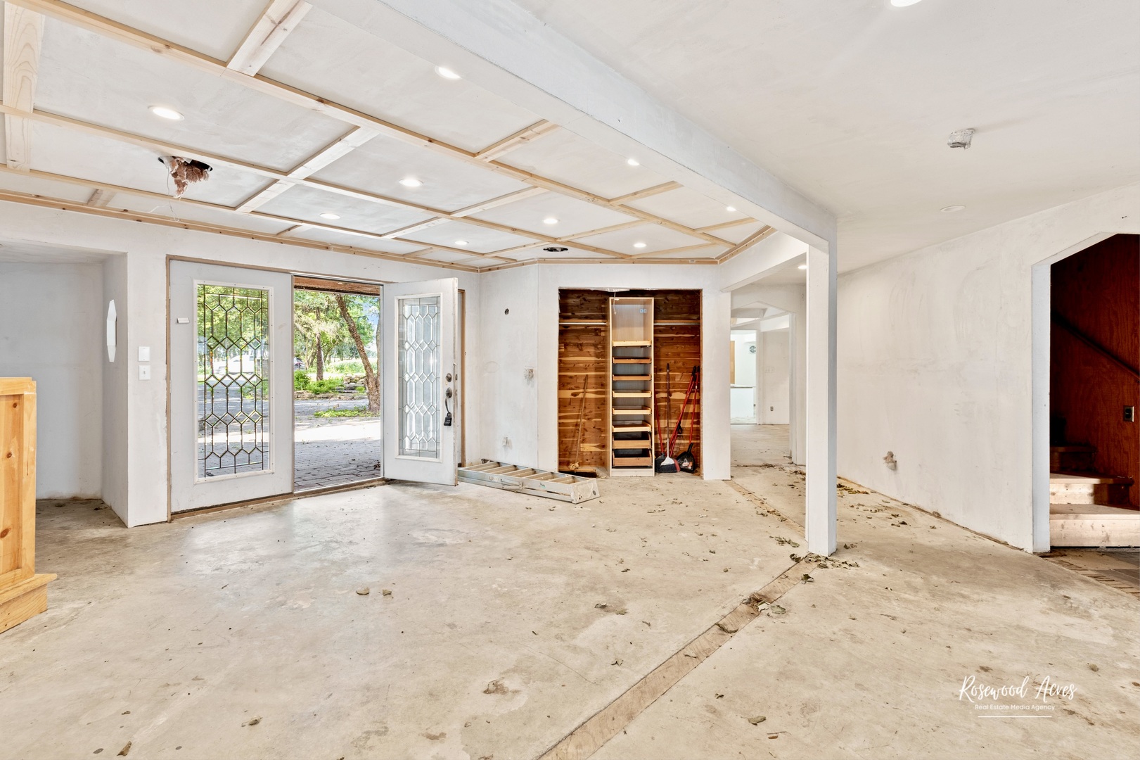 2351 River Road Kankakee, IL 60901 - Photo 25 of 122 a view of an empty room with a window