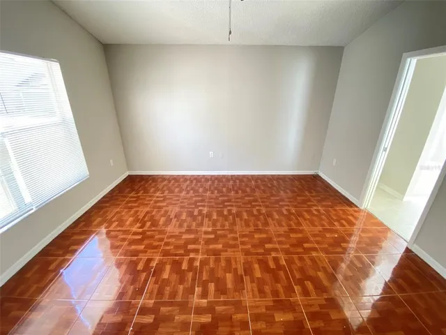 a view of empty room with window