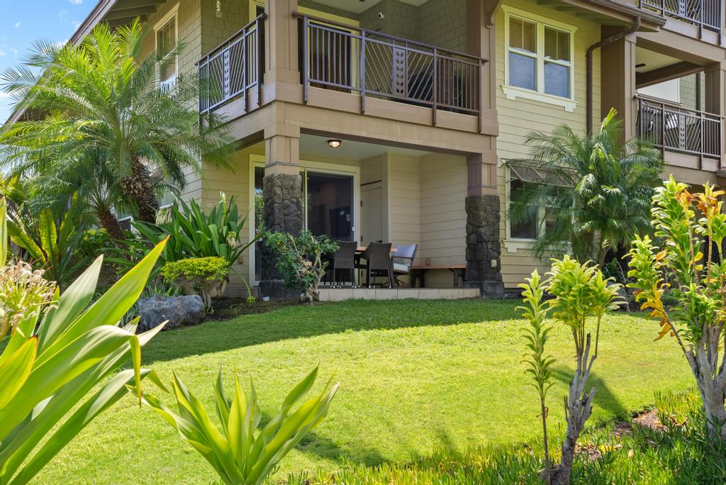 69-1033 Nawahine Place, Unit 22H Waikoloa, HI 96738 - Photo 20 of 29 a view of a yard in front of house