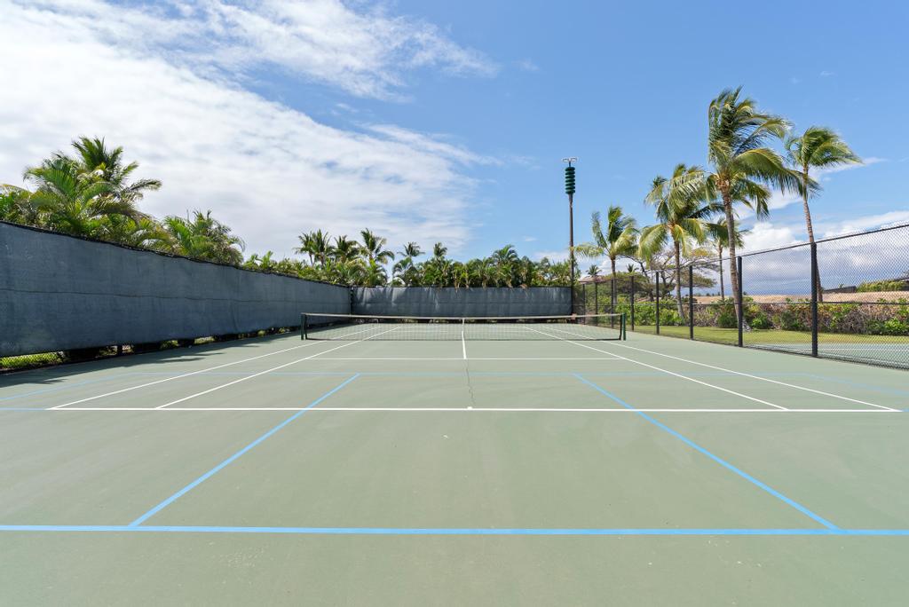 69-1033 Nawahine Place, Unit 22H Waikoloa, HI 96738 - Photo 27 of 29 a view of a tennis court