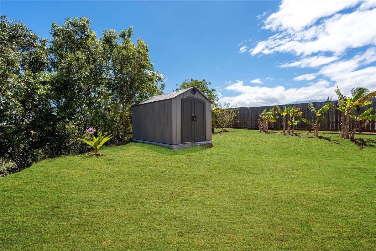110 Kahiapo Place Haiku, HI 96708 - Photo 23 of 36 a backyard of a house with lots of green space