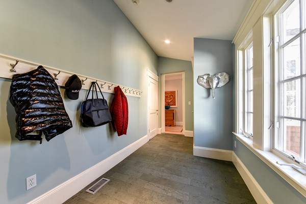 424 Glen Road Weston, MA 02493 - Photo 25 of 28
