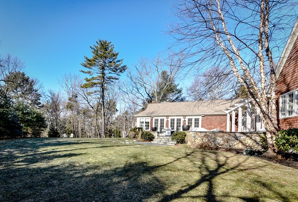 424 Glen Road Weston, MA 02493 - Photo 27 of 28