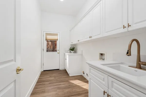 $929,000 | 635 West Quincy Avenue, Clovis, CA 93619