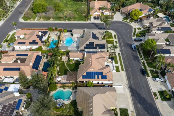 $929,000 | 635 West Quincy Avenue, Clovis, CA 93619