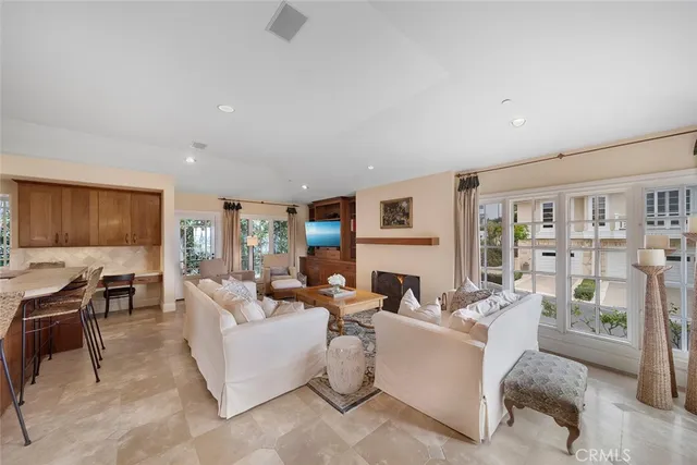 $22,000 | 839 Emerald Bay, Laguna Beach, CA 92651