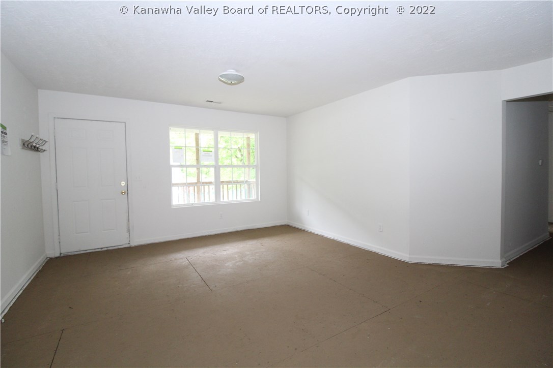 124 Co Rte 60/73 London, WV 25126 - Photo 9 of 21 Gallery Image 9