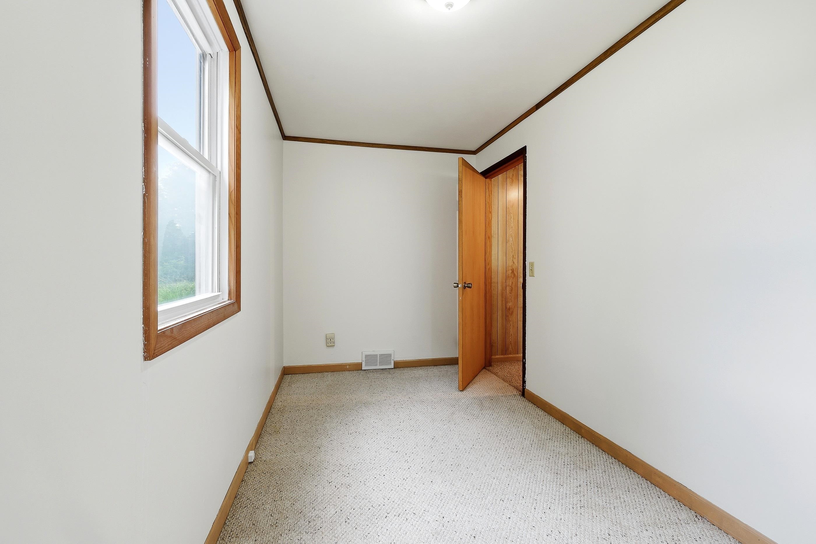 1815 Ellis Road Custer, WI 54423 - Photo 21 of 40
