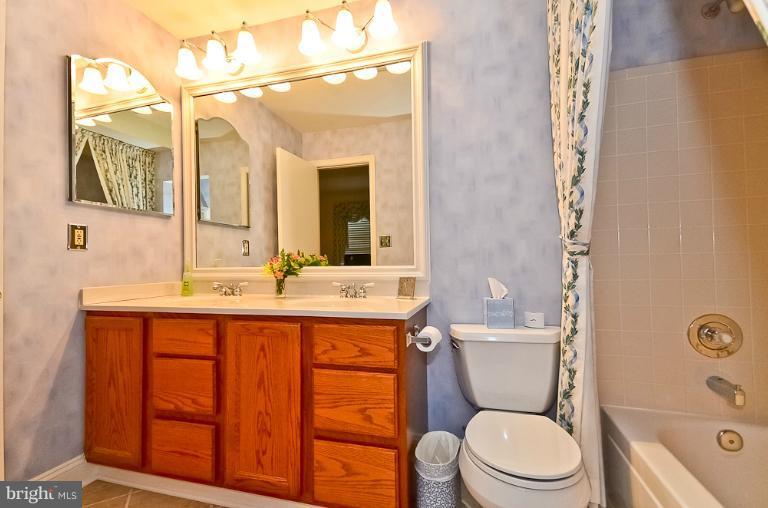 6813 Mayfair Road Laurel, MD 20707 - Photo 26 of 30 Bath (Master)