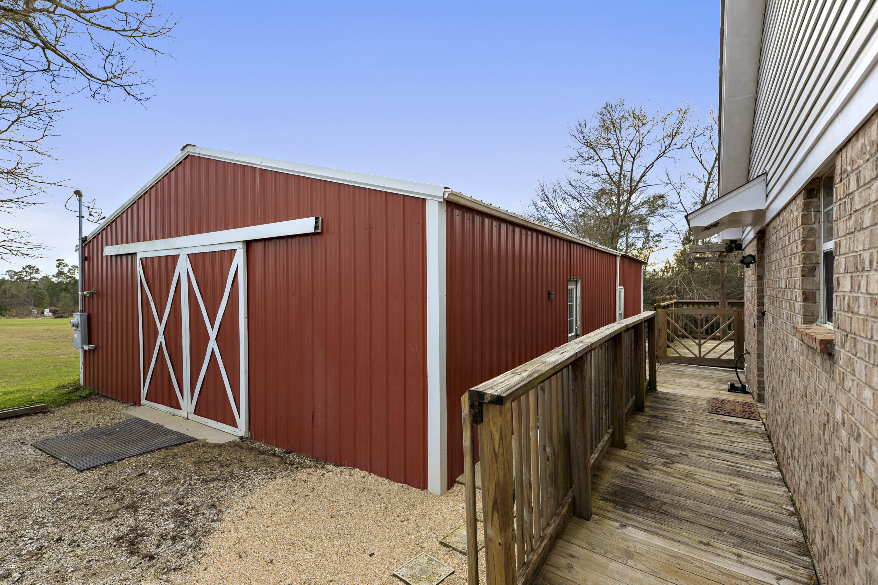 60 Desoto Road McHenry, MS 39561 - Photo 5 of 38 004