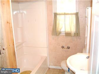 953 Bridge Road Collegeville, PA 19426 - Photo 6 of 12 Bathroom