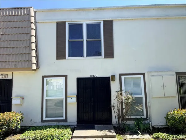 $3,200 | 11027 Slater Avenue, Fountain Valley, CA 92708