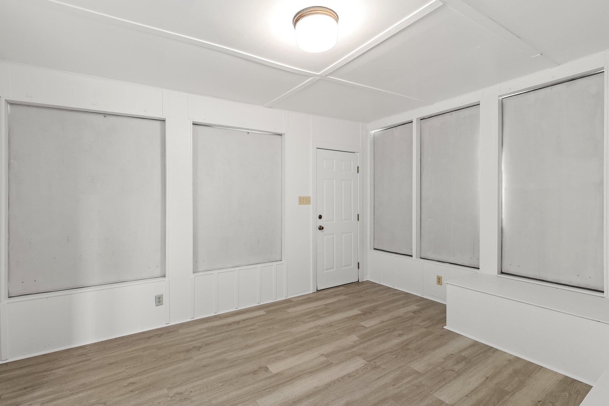 910 Hallmark Drive Redding, CA 96001 - Photo 24 of 40 a view of an empty room