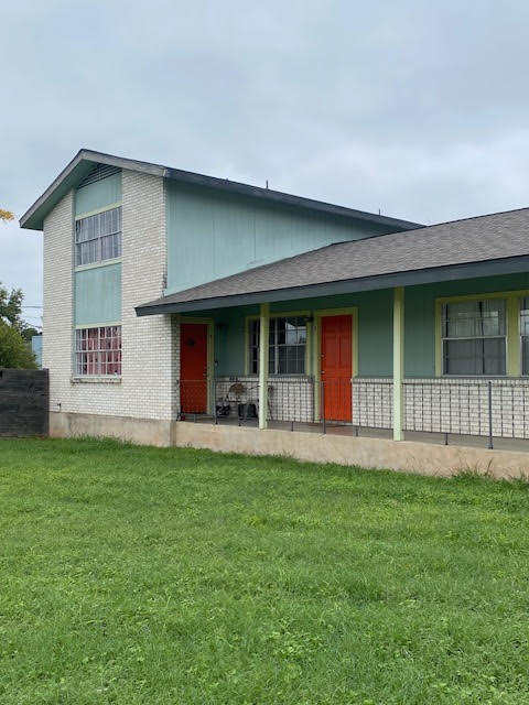 6900 Manor Road, Unit B Austin, TX 78723 - Photo 1 of 14
