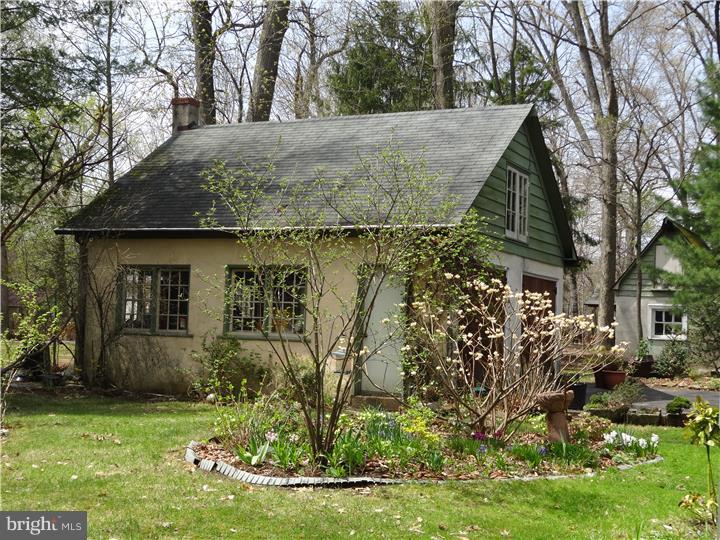 213 Lenni Road Media, PA 19063 - Photo 4 of 25 Gallery Image 4