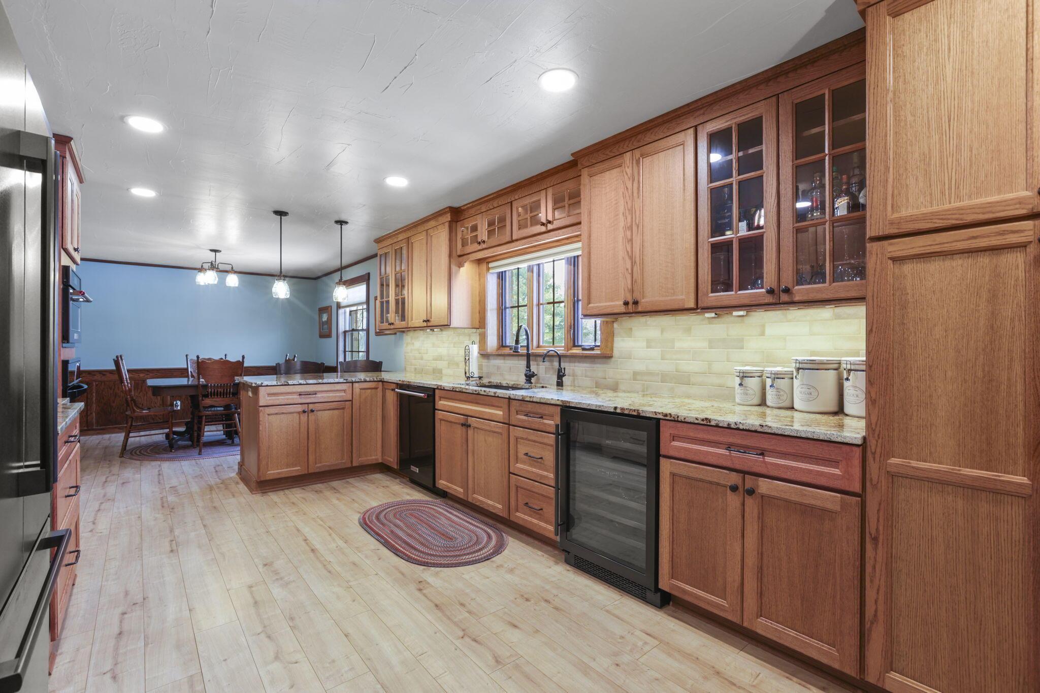 10810 Mc Intosh Road Pataskala, OH 43062 - Photo 19 of 80 Kitchen