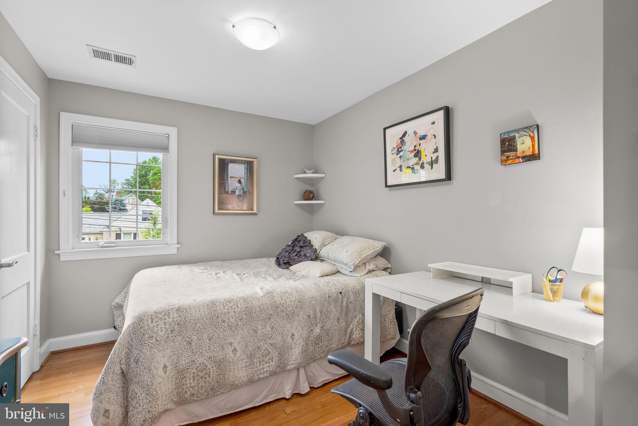 8208 Cedar Street Silver Spring, MD 20910 - Photo 20 of 41 Gallery Image 20
