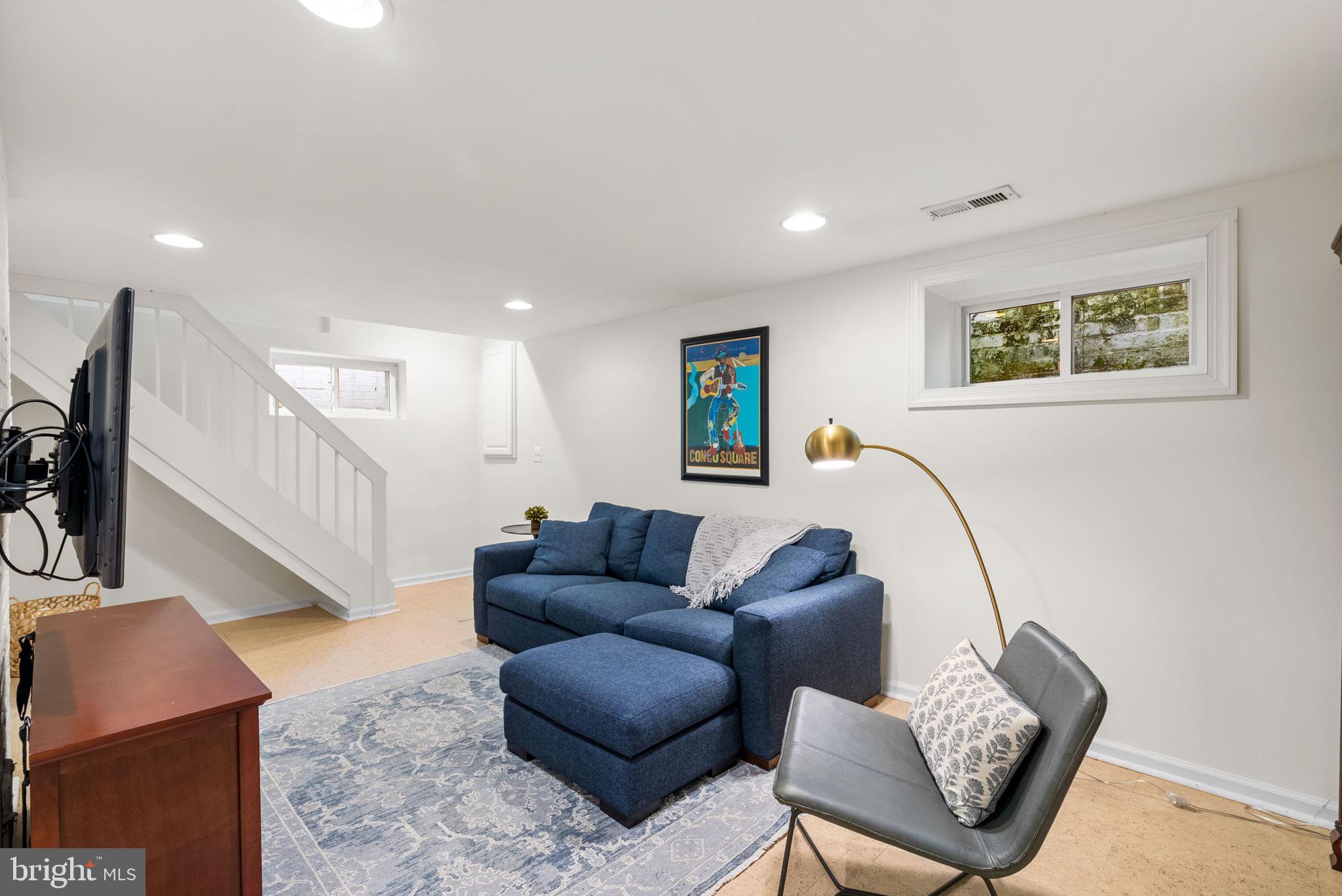 8208 Cedar Street Silver Spring, MD 20910 - Photo 25 of 41 Gallery Image 25