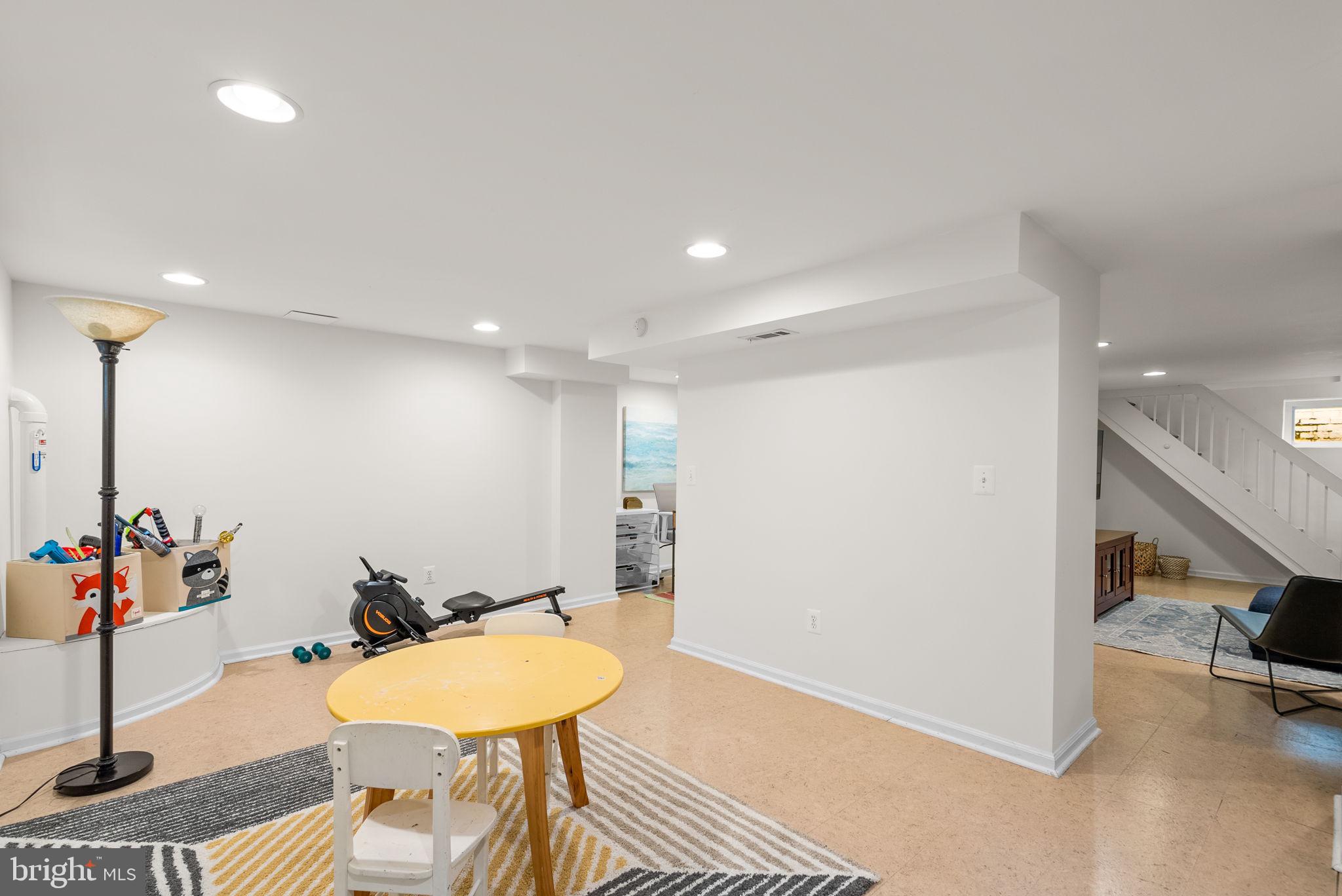 8208 Cedar Street Silver Spring, MD 20910 - Photo 28 of 41 Gallery Image 28