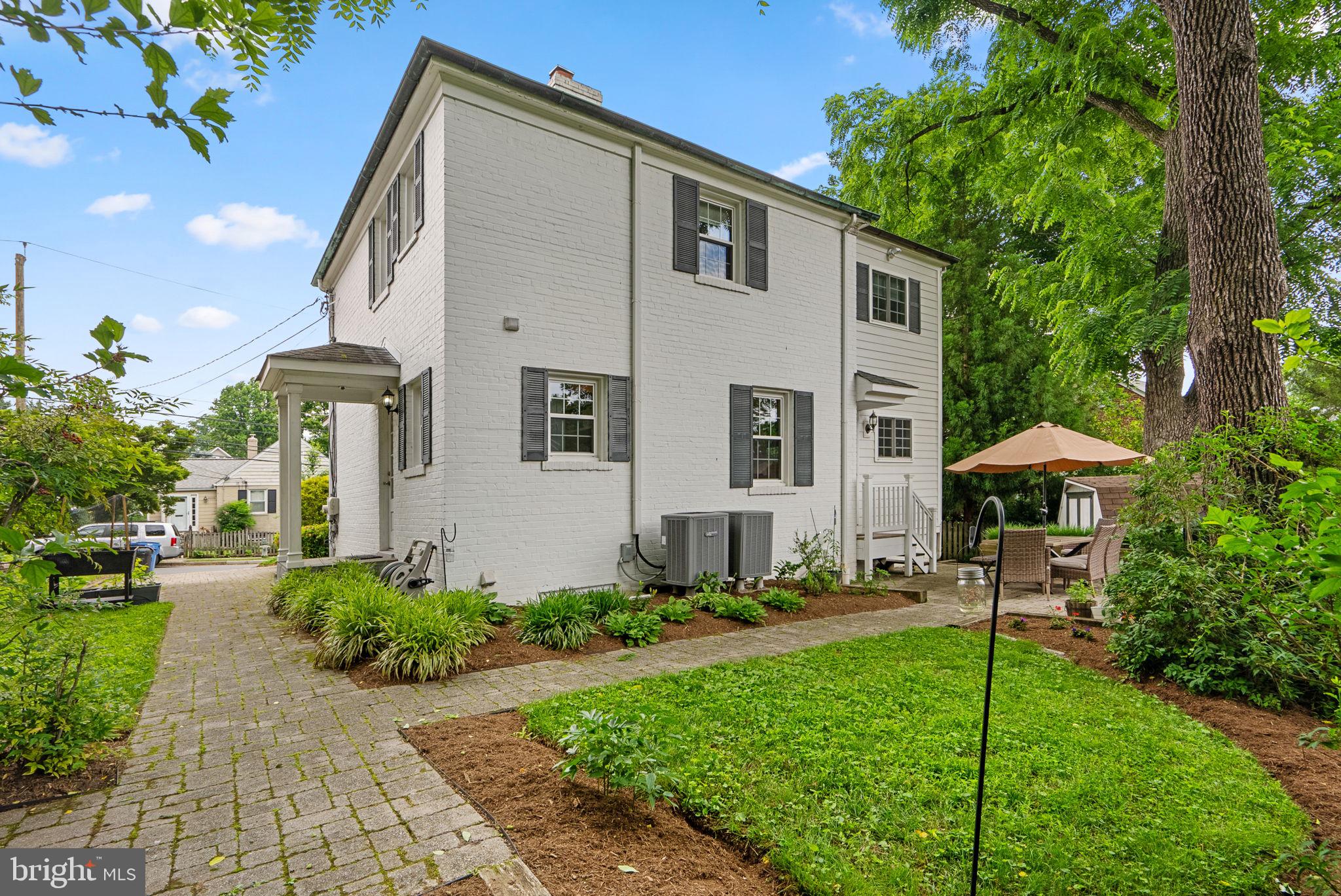 8208 Cedar Street Silver Spring, MD 20910 - Photo 34 of 41 Gallery Image 34