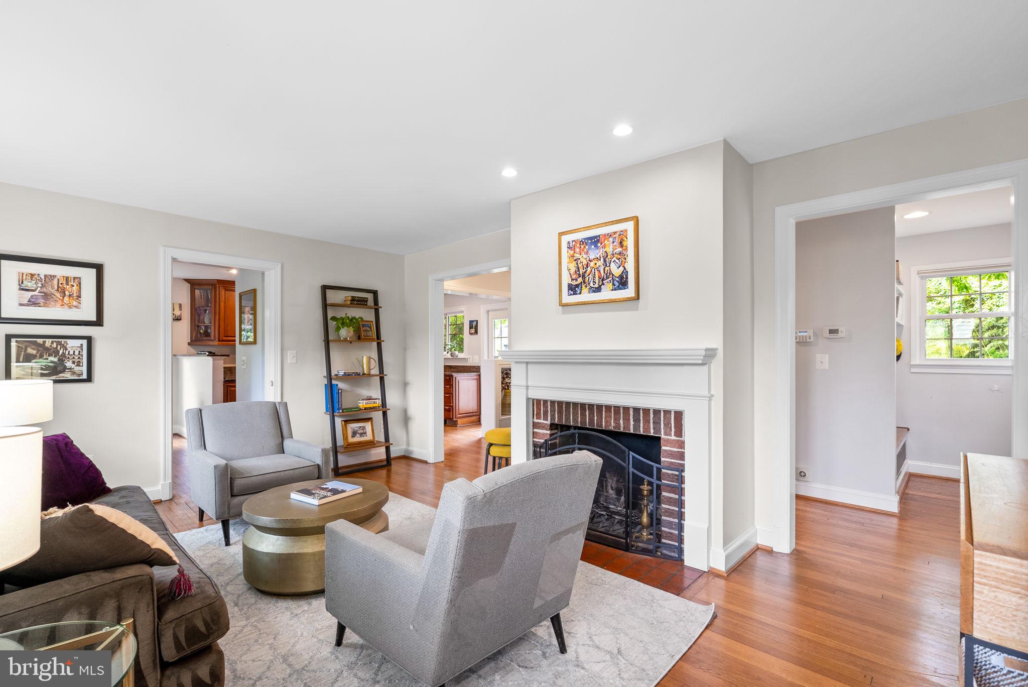 8208 Cedar Street Silver Spring, MD 20910 - Photo 4 of 41 Gallery Image 4