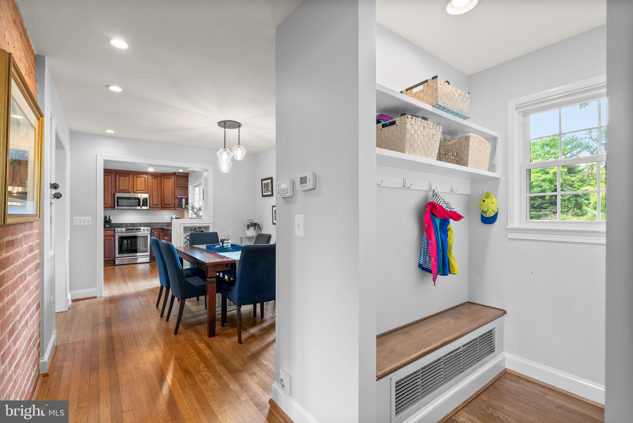 8208 Cedar Street Silver Spring, MD 20910 - Photo 5 of 41 Gallery Image 5