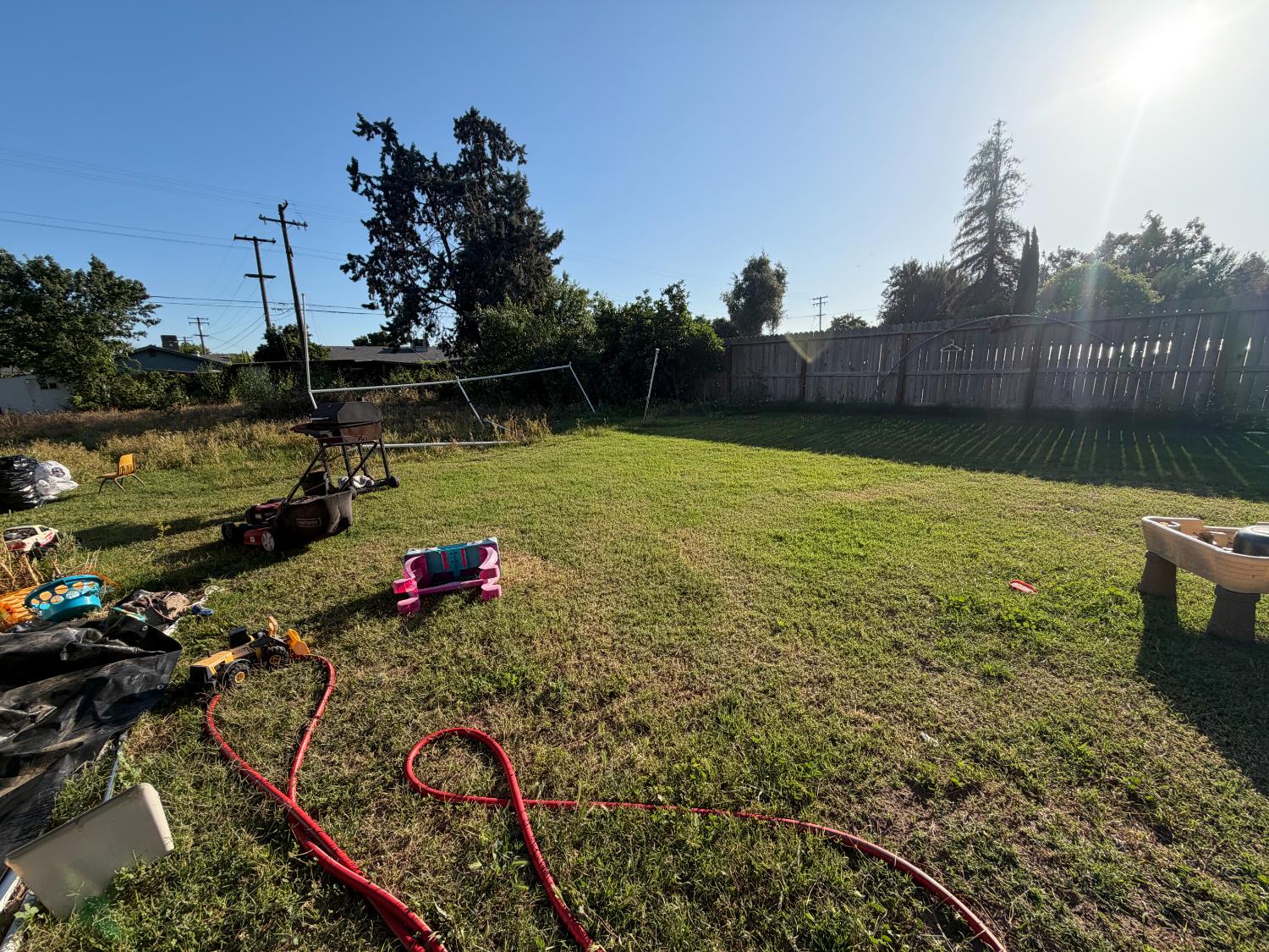 924 Cheatham Court Modesto, CA 95351 - Photo 4 of 5 a view of a backyard