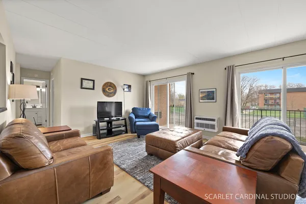 $172,000 | 1056 North Mill Street, Unit 201, Naperville, IL 60563
