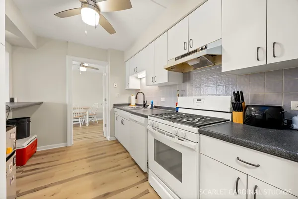 $172,000 | 1056 North Mill Street, Unit 201, Naperville, IL 60563