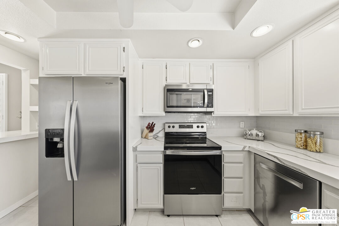 73 Majorca Drive Rancho Mirage, CA 92270 - Photo 14 of 37