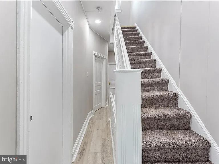 100 West Sharpnack Street Philadelphia, PA 19119 - Photo 2 of 16