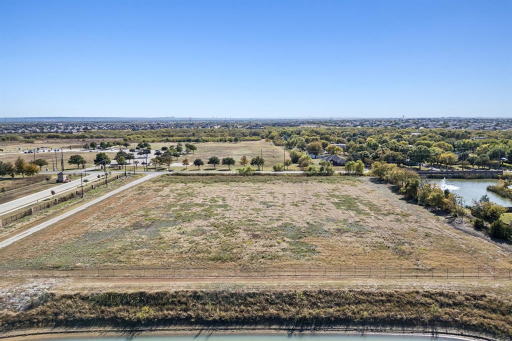 7301 Silo Road Arlington, TX 76002 - Photo 3 of 17 a view of a ocean view