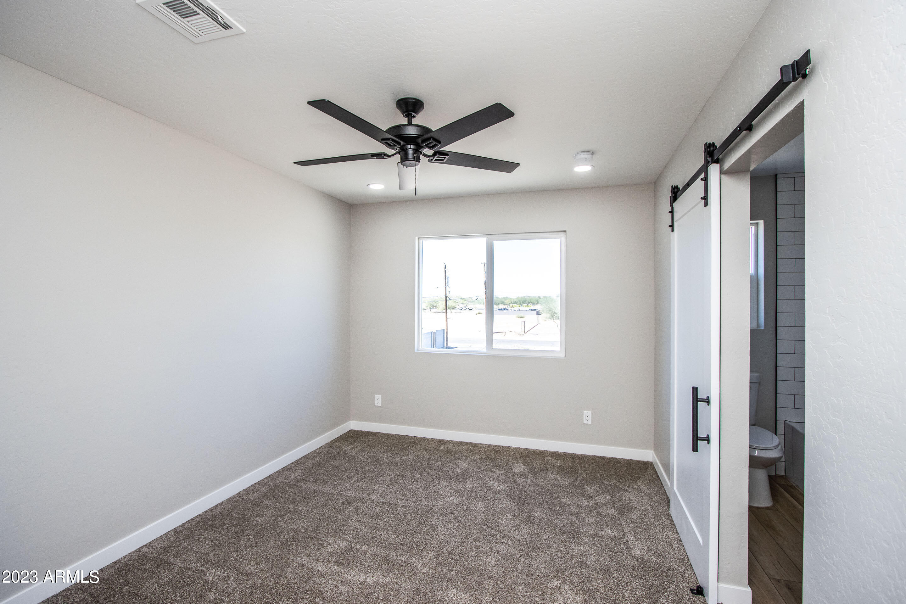 2509 East Broadway Road, Unit 4 Phoenix, AZ 85040 - Photo 12 of 31 Broadway #1-13