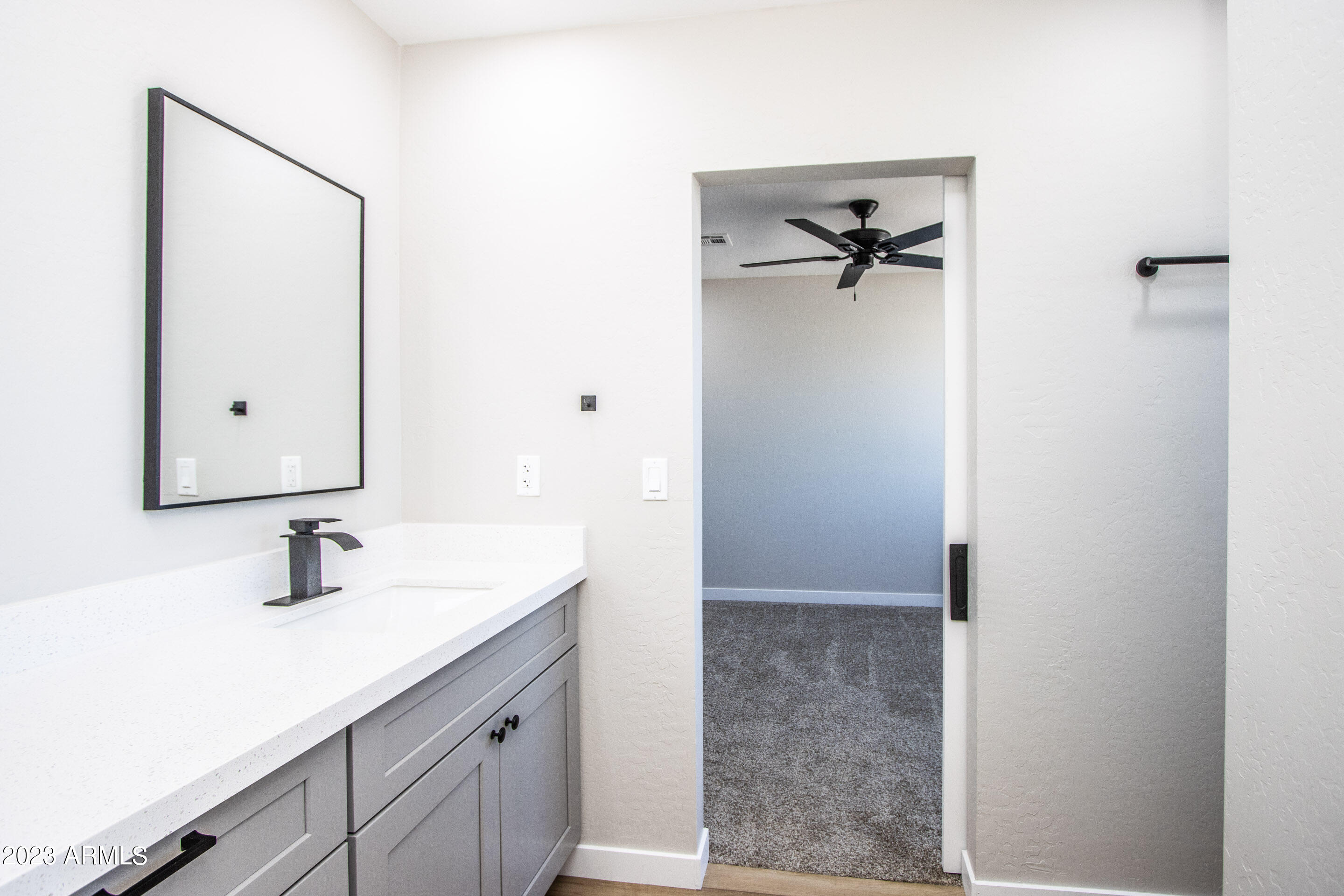 2509 East Broadway Road, Unit 4 Phoenix, AZ 85040 - Photo 16 of 31 Broadway #1-17