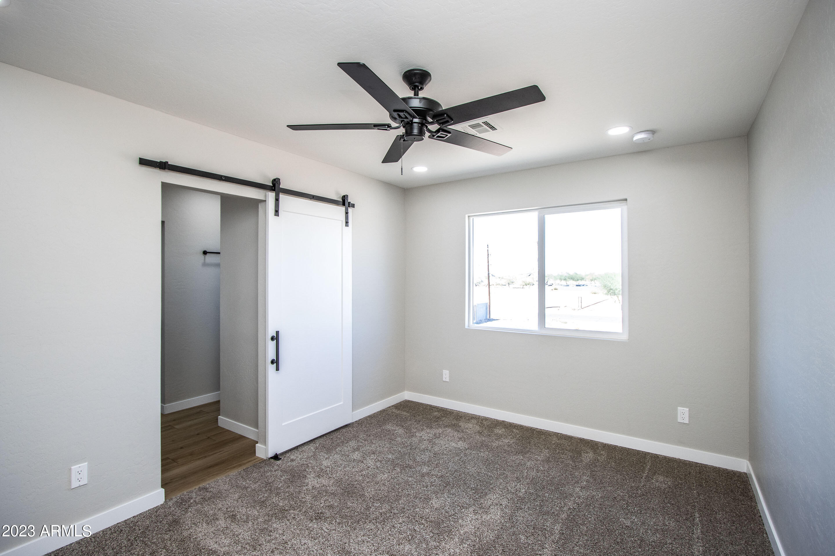 2509 East Broadway Road, Unit 4 Phoenix, AZ 85040 - Photo 17 of 31 Broadway #1-18