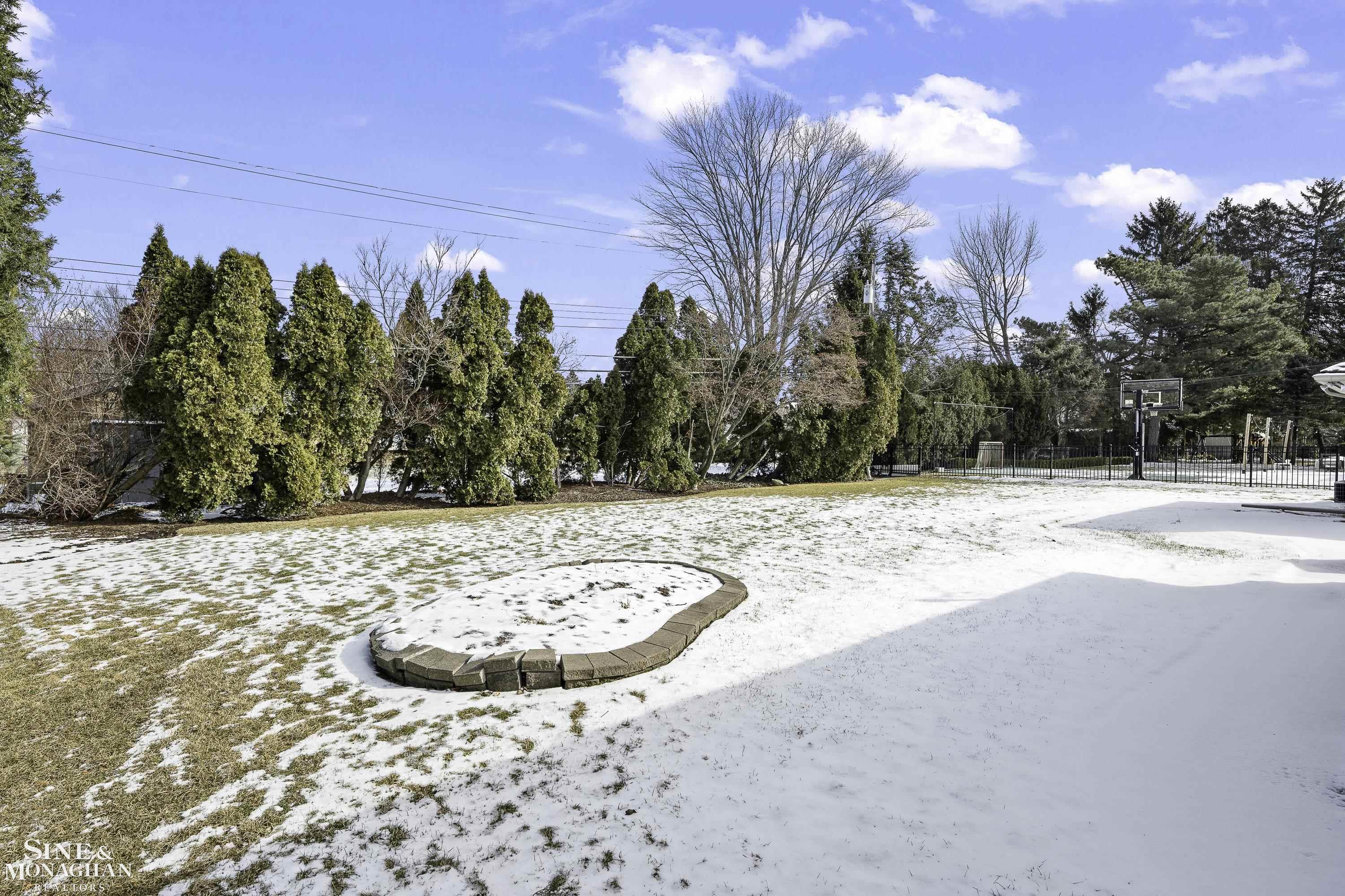 66 Fairford Road Grosse Pointe, MI 48236 - Photo 42 of 60 50166406-27d2c11a-ab3d-4427-b507-9fc75f8c1889.JPG