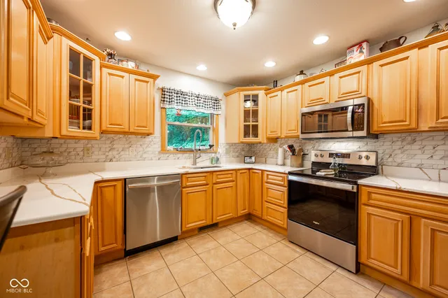 $569,999 | 5941 Jordan Village Road, Poland, IN 47868