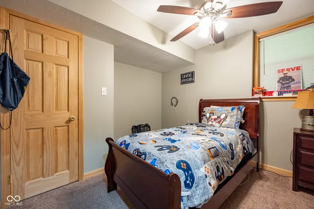 $569,999 | 5941 Jordan Village Road, Poland, IN 47868