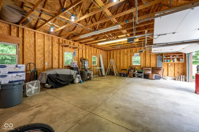 $569,999 | 5941 Jordan Village Road, Poland, IN 47868