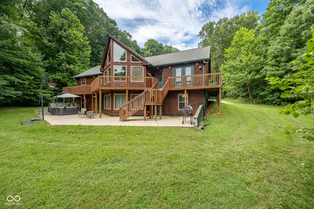 $569,999 | 5941 Jordan Village Road, Poland, IN 47868