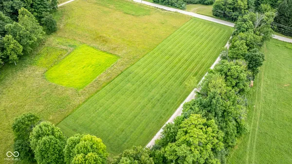 $529,900 | 5941 Jordan Village Road, Poland, IN 47868