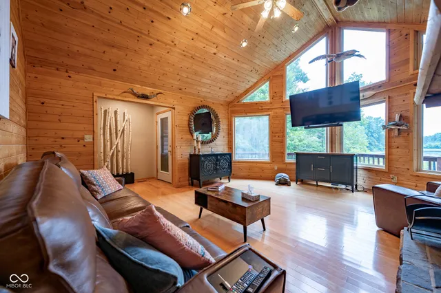 $569,999 | 5941 Jordan Village Road, Poland, IN 47868