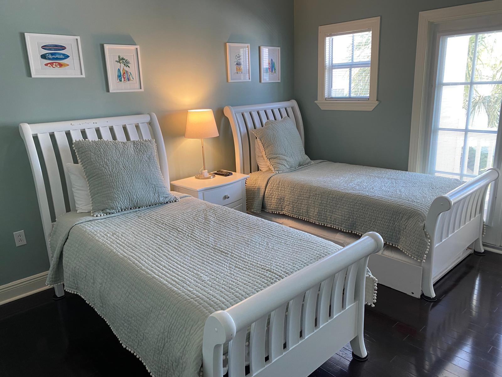 104 Anglers Way Islamorada, FL 33036 - Photo 15 of 18 a bedroom with bed and a window