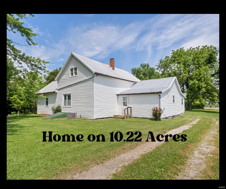 4501 G Road Waterloo, IL 62298 - Photo 1 of 30