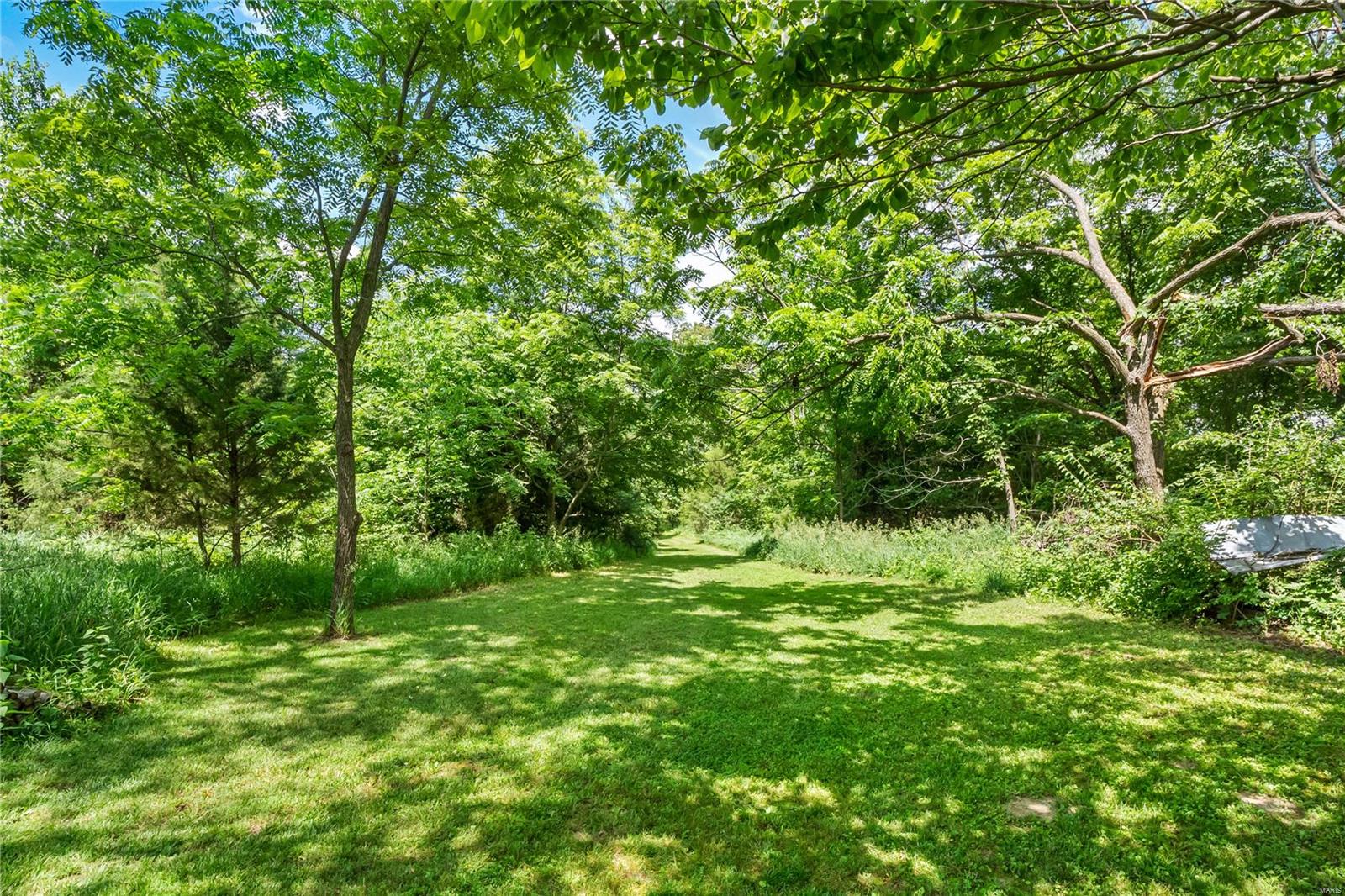 4501 G Road Waterloo, IL 62298 - Photo 4 of 30