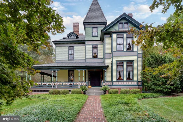 $2,120,000 | 317 Coles Point Road, Hague, VA 22469