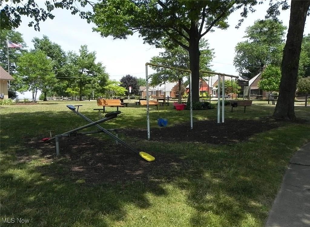 17409 Tarrymore Road Cleveland, OH 44119 - Photo 46 of 49