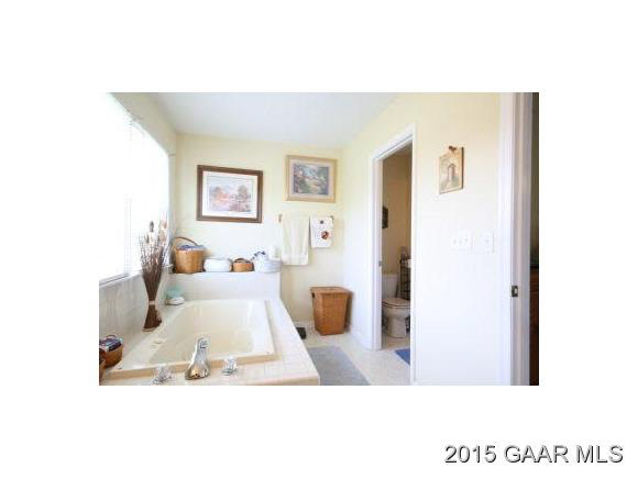 228 Shalom Road Waynesboro, VA 22980 - Photo 8 of 13 Gallery Image 8