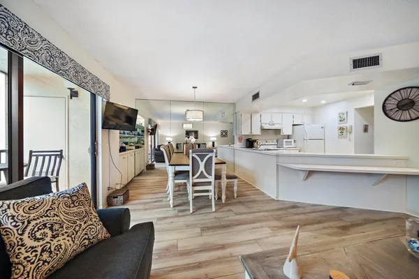 $1,750 | 1605 South Us Highway, Unit A306, Jupiter, FL 33477